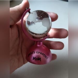 World's greatest Mom world 🌎🌍